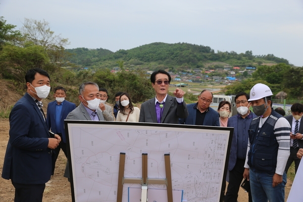 2022.05.10 암태면 상수도 공사현장 및 암석공원 현장방문 3