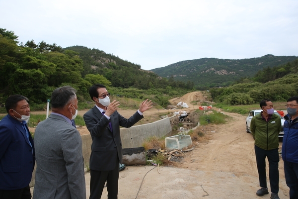 2022.05.10 암태면 상수도 공사현장 및 암석공원 현장방문 1