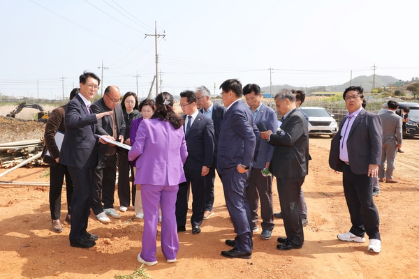 2023.04.21  지도읍 나무식재현장점검 3