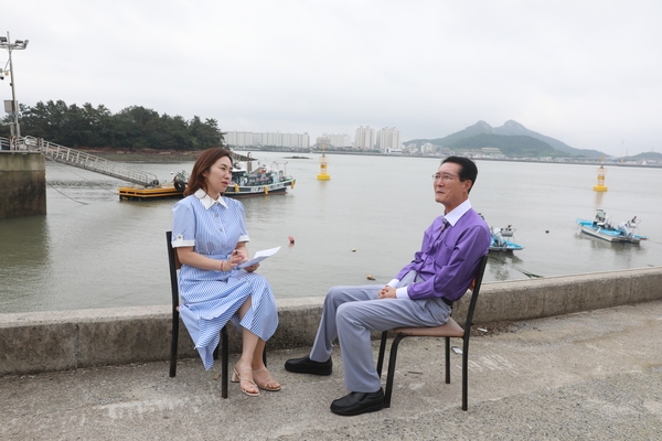 2023. 07. 12   신안군청 군수님실, 도선장-지속가능발전 협의회장 취임 인터뷰 5