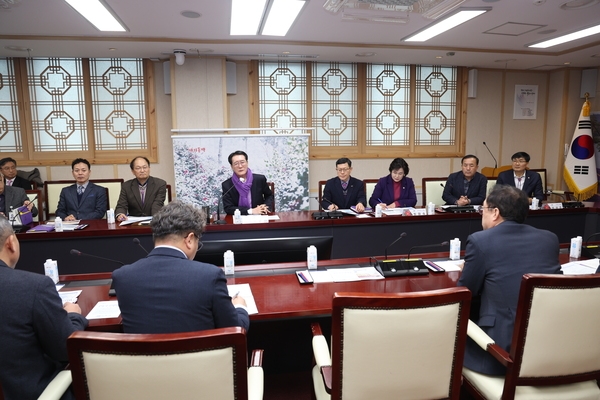 2024. 01. 17    영상회의실 - 2030년 신안군관리계획 착수보고회 4